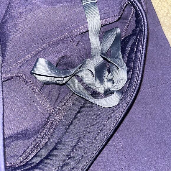 Figs (Large/Short) Men’s Axim 2.0 Cargo Pants Purple Nurse Scrub Straight Leg - Picture 7 of 12